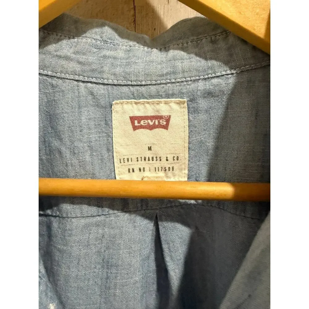 Levi's Men's Medium Blue Ombre Short‎ Sleeve Button-Up Shirt Casual